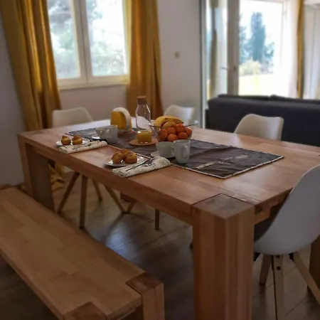 Sea And Pine Paradise Apartment *